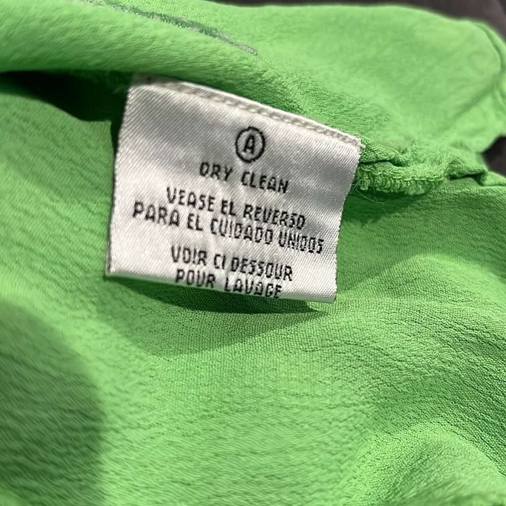 Worn once beautiful Lime Green Blouse by Together! Size 8 - Picture 16 of 16